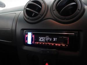Nissan NP200 1.6i safety pack (aircon) - Image 14