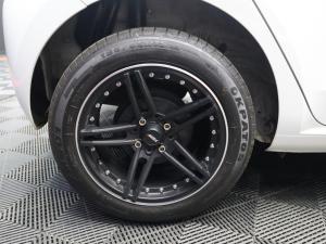 Volkswagen up! take up! 5-door 1.0 - Image 7