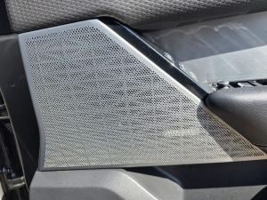 Land Rover Range Rover Velar D240 SE - Image 11