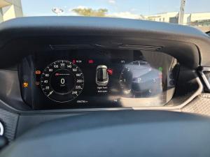 Land Rover Range Rover Velar D240 SE - Image 13