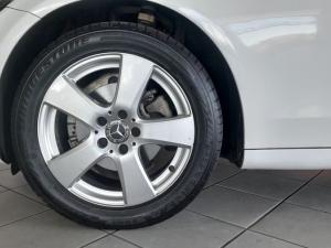 Mercedes-Benz C-Class C180 auto - Image 3