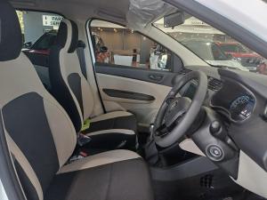 Renault Triber 1.0 Zen manual - Image 12