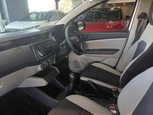 Renault Triber 1.0 Zen manual - Image 13