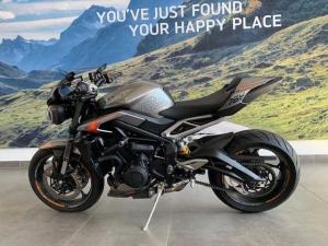 Triumph Street Triple 765 - Image 4