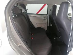 Volkswagen up! move up! 5-door 1.0 - Image 10