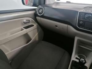 Volkswagen up! move up! 5-door 1.0 - Image 13