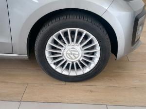 Volkswagen up! move up! 5-door 1.0 - Image 4