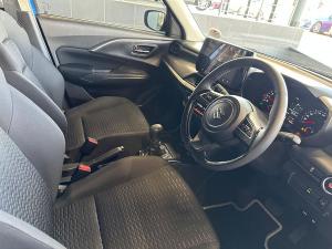 Suzuki Swift 1.2 GLX auto - Image 10