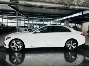 Mercedes-Benz C-Class C220d Avantgarde - Image 12
