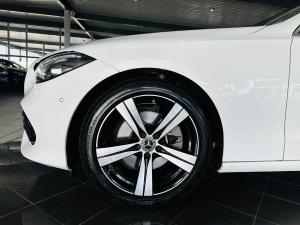 Mercedes-Benz C-Class C220d Avantgarde - Image 13