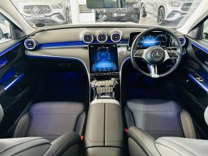 Mercedes-Benz C-Class C220d Avantgarde - Image 3