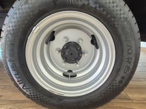 Hino 200 310 4X2 - Image 18