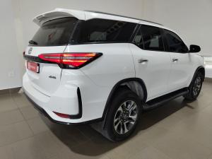 Toyota Fortuner 2.4GD-6 4x4 - Image 2