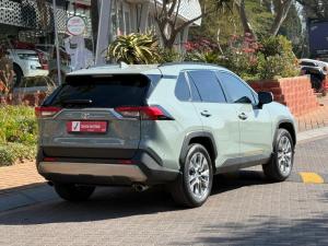 Toyota RAV4 2.0 VX - Image 2
