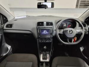 Volkswagen Polo Vivo hatch 1.6 Comfortline auto - Image 6