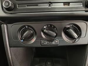 Volkswagen Polo Vivo hatch 1.6 Comfortline auto - Image 14
