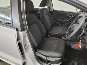 Volkswagen Polo Vivo hatch 1.6 Comfortline auto - Image 15