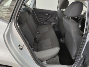 Volkswagen Polo Vivo hatch 1.6 Comfortline auto - Image 16
