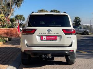 Toyota Land Cruiser 300 3.3D GX-R - Image 5