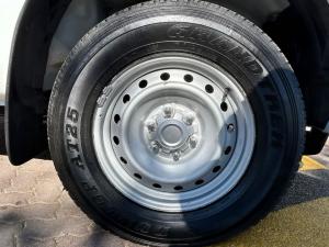 Isuzu D-Max 1.9TD double cab L 4x4 manual - Image 13