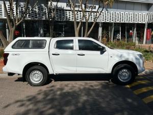 Isuzu D-Max 1.9TD double cab L 4x4 manual - Image 4