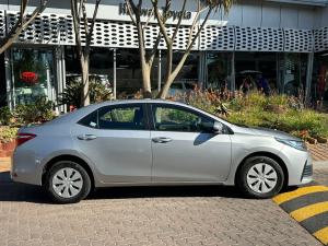 Toyota Corolla Quest 1.8 Plus manual - Image 3