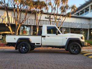 Toyota Land Cruiser 79 2.8GD-6 single cab auto - Image 3