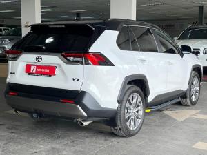 Toyota RAV4 2.0 VX - Image 2