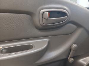 Hyundai H-100 Bakkie 2.6D deck - Image 23