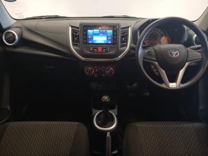Toyota Vitz 1.0 XR manual - Image 6