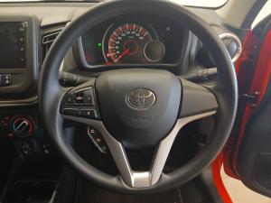Toyota Vitz 1.0 XR manual - Image 8