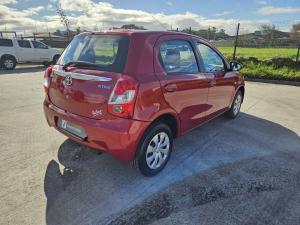 Toyota Etios hatch 1.5 Sprint - Image 2