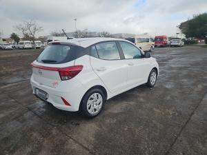 Hyundai Grand i10 1.0 Motion hatch manual - Image 2