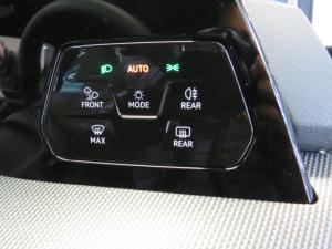 Volkswagen Golf 1.4 TSI R-LINE + Tiptronic - Image 15