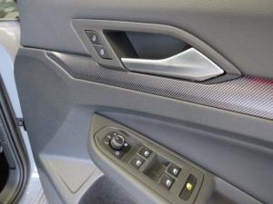 Volkswagen Golf 1.4 TSI R-LINE + Tiptronic - Image 16
