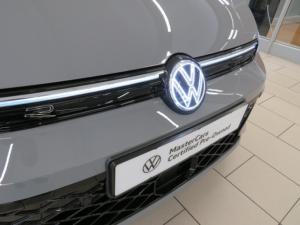 Volkswagen Golf 1.4 TSI R-LINE + Tiptronic - Image 22