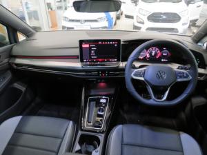 Volkswagen Golf 1.4 TSI R-LINE + Tiptronic - Image 6