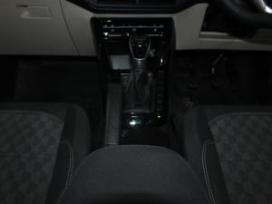 Volkswagen Polo 1.6 - Image 14