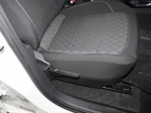 Volkswagen Polo 1.6 - Image 17