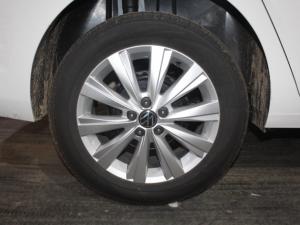 Volkswagen Polo 1.6 - Image 21