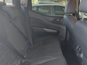 Nissan Navara 2.5DDTI PRO-2X automatic D/C - Image 10