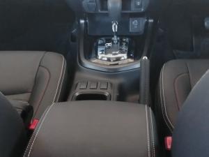 Nissan Navara 2.5DDTI PRO-2X automatic D/C - Image 11