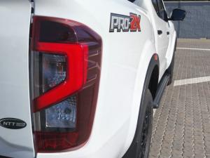 Nissan Navara 2.5DDTI PRO-2X automatic D/C - Image 24