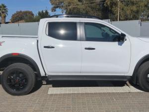 Nissan Navara 2.5DDTI PRO-2X automatic D/C - Image 3