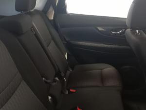 Nissan X Trail 2.5 Acenta 4X4 CVT - Image 9
