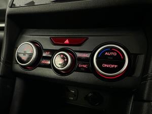 Subaru Impreza 2.0i -S CVT - Image 9