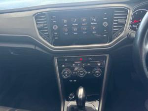 Volkswagen T-ROC 1.4 TSI Design Tiptronic - Image 17