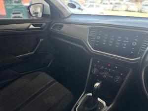 Volkswagen T-ROC 1.4 TSI Design Tiptronic - Image 18