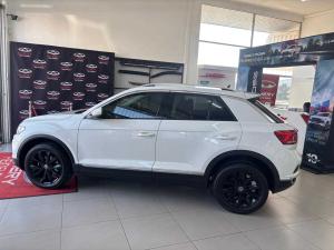 Volkswagen T-ROC 1.4 TSI Design Tiptronic - Image 3