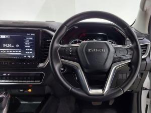 Isuzu D-Max 3.0TD double cab LSE - Image 11